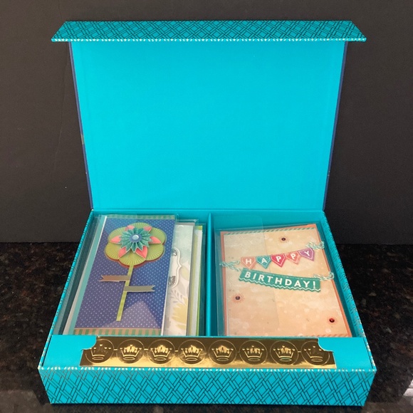 Hallmark "Life is meant to be celebrated" Boxed Set/20 Assorted Greeting Cards - Picture 2 of 5